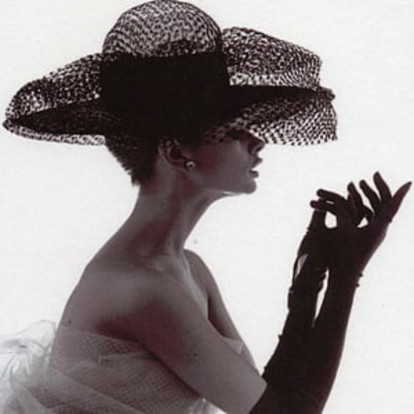 Meet your Posher, Heather - Picture 1 of 1